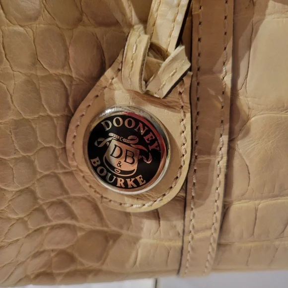 VTG Y2K Dooney & Bourke Cream Alligator Embossed Leather Satchel Barrel Purse 90 - Picture 7 of 8